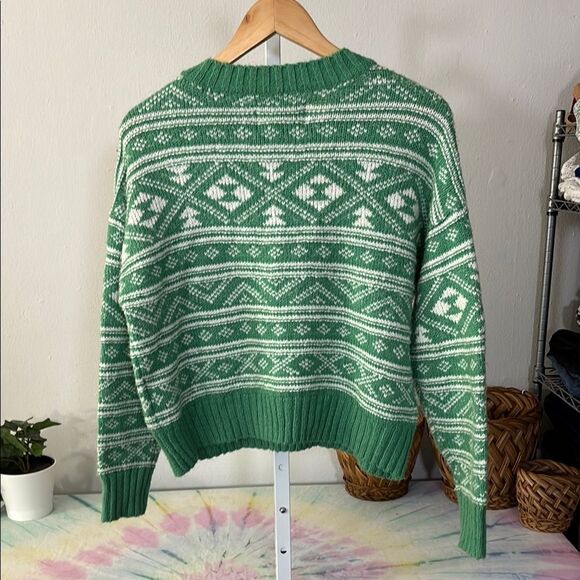 AMERICAN EAGLE fair isle small Women's Green Patterned Sweater - Picture 4 of 5